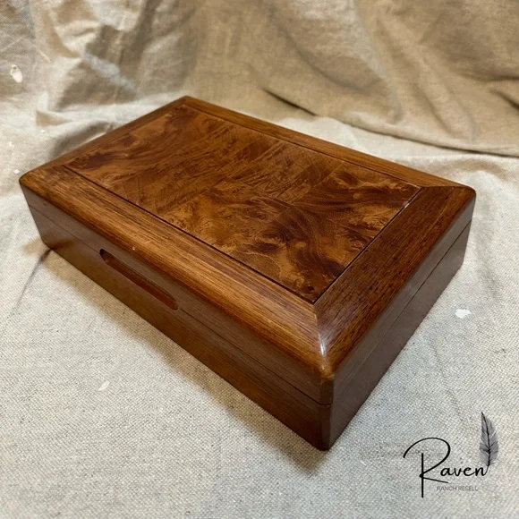 Vintage Centurion jewelry box - Picture 6 of 9